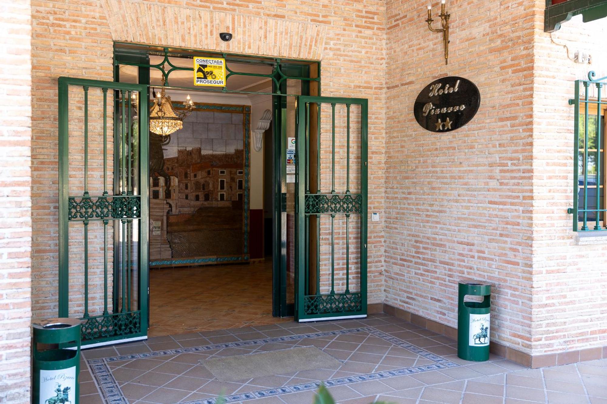 Hotel Pizarro Humanes de Madrid Extérieur photo