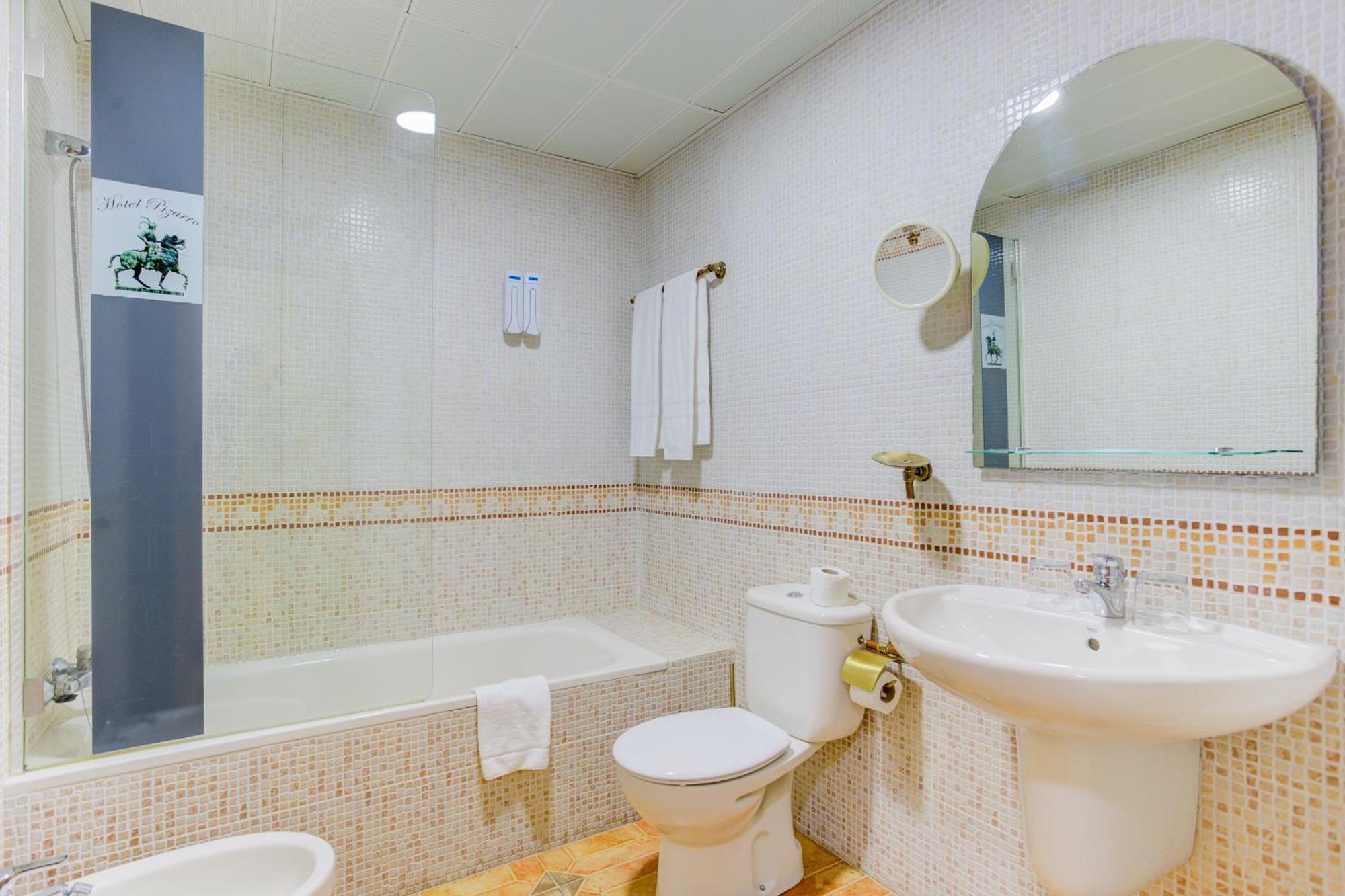 Hotel Pizarro Humanes de Madrid Extérieur photo